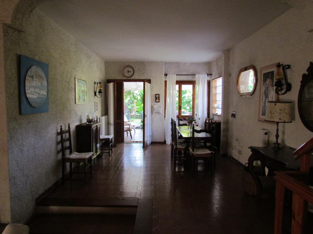 La Bouganville Formia Buitenkant foto