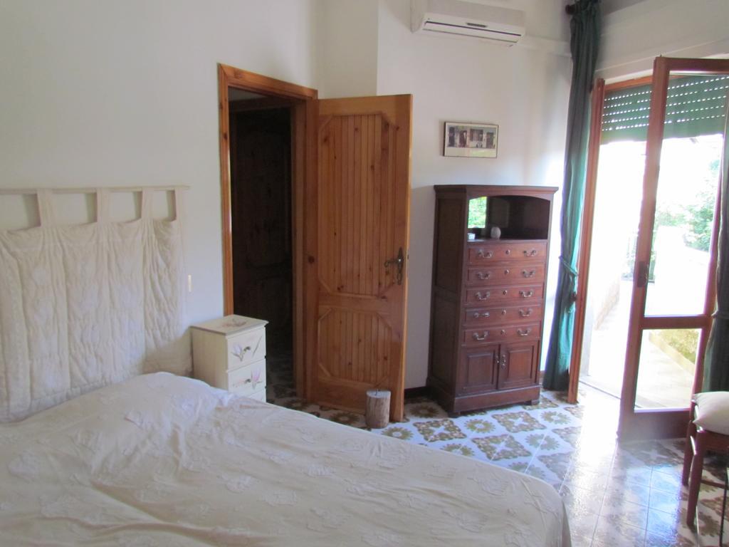 La Bouganville Formia Buitenkant foto